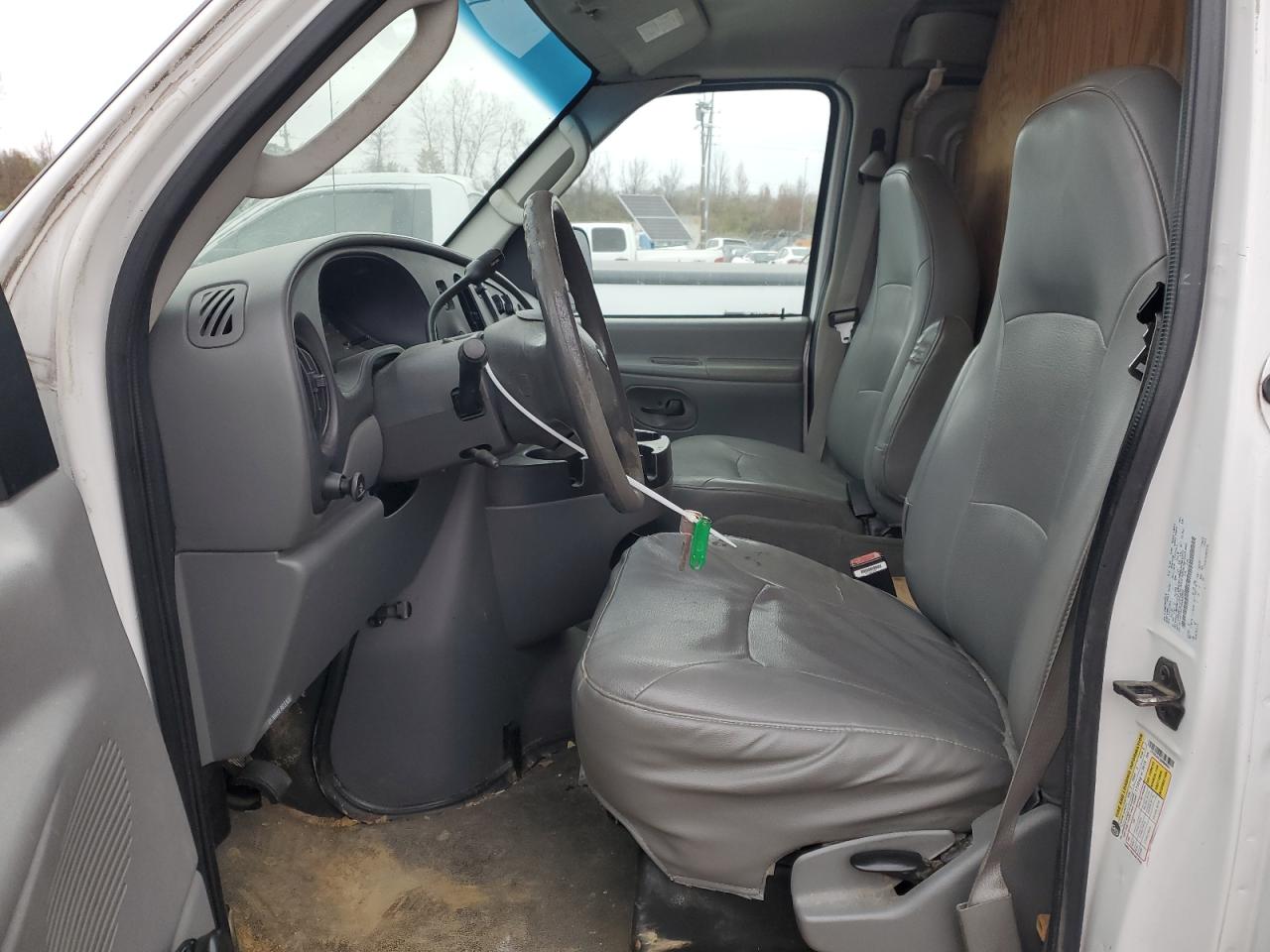 2006 Ford Econoline - Image 7