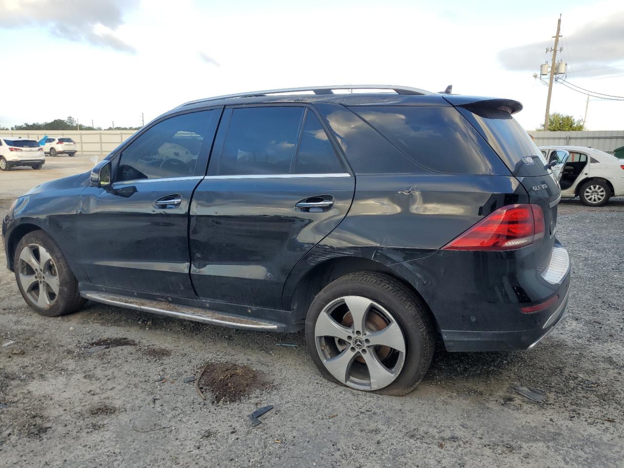 2017 Mercedes-Benz GLE - Image 2