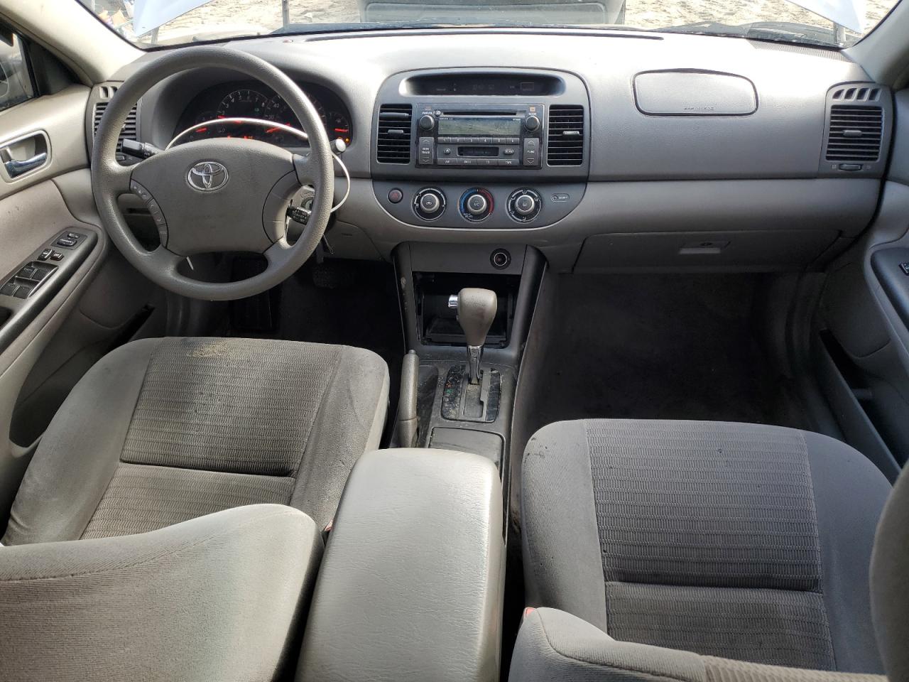 2005 Toyota Camry - Image 8