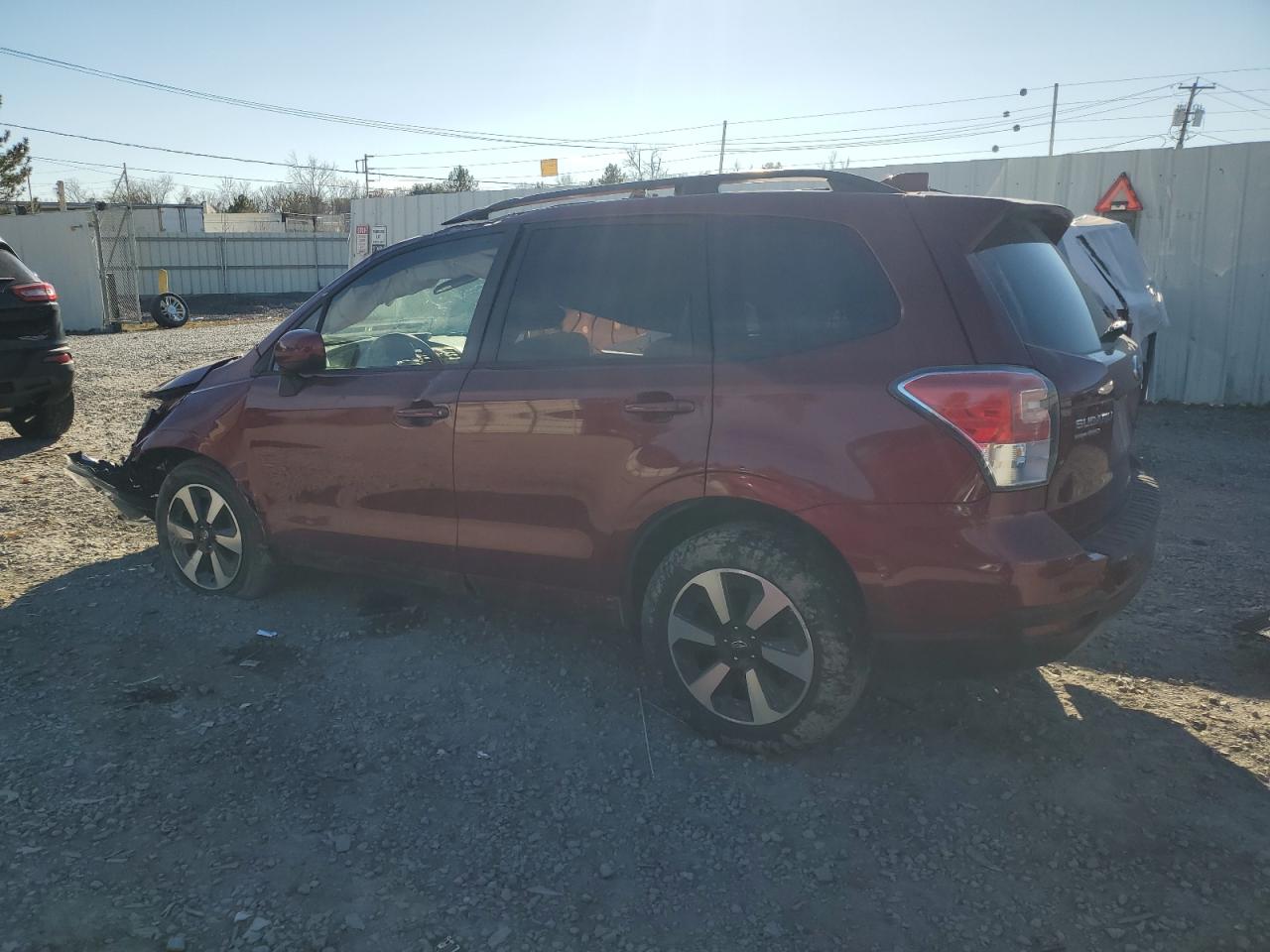 VIN JF2SJAGCXHH541468 2017 SUBARU FORESTER no.2