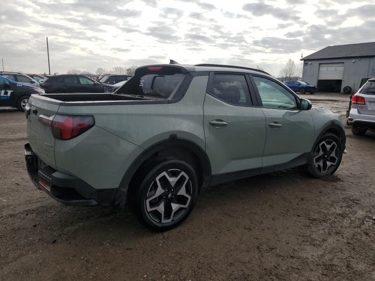 2023 Hyundai Santa Cruz - Image 3