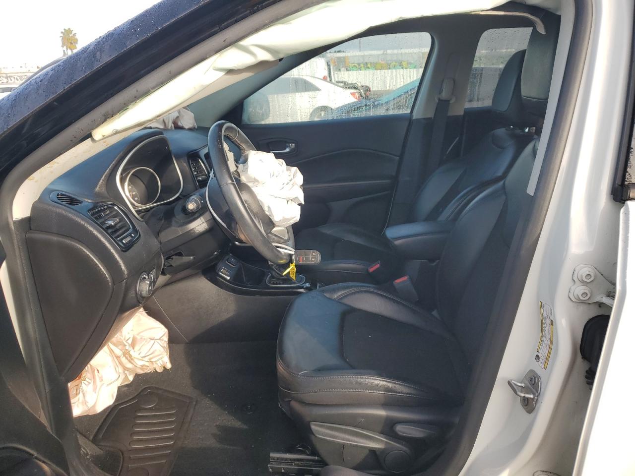 2020 Jeep Compass - Image 7