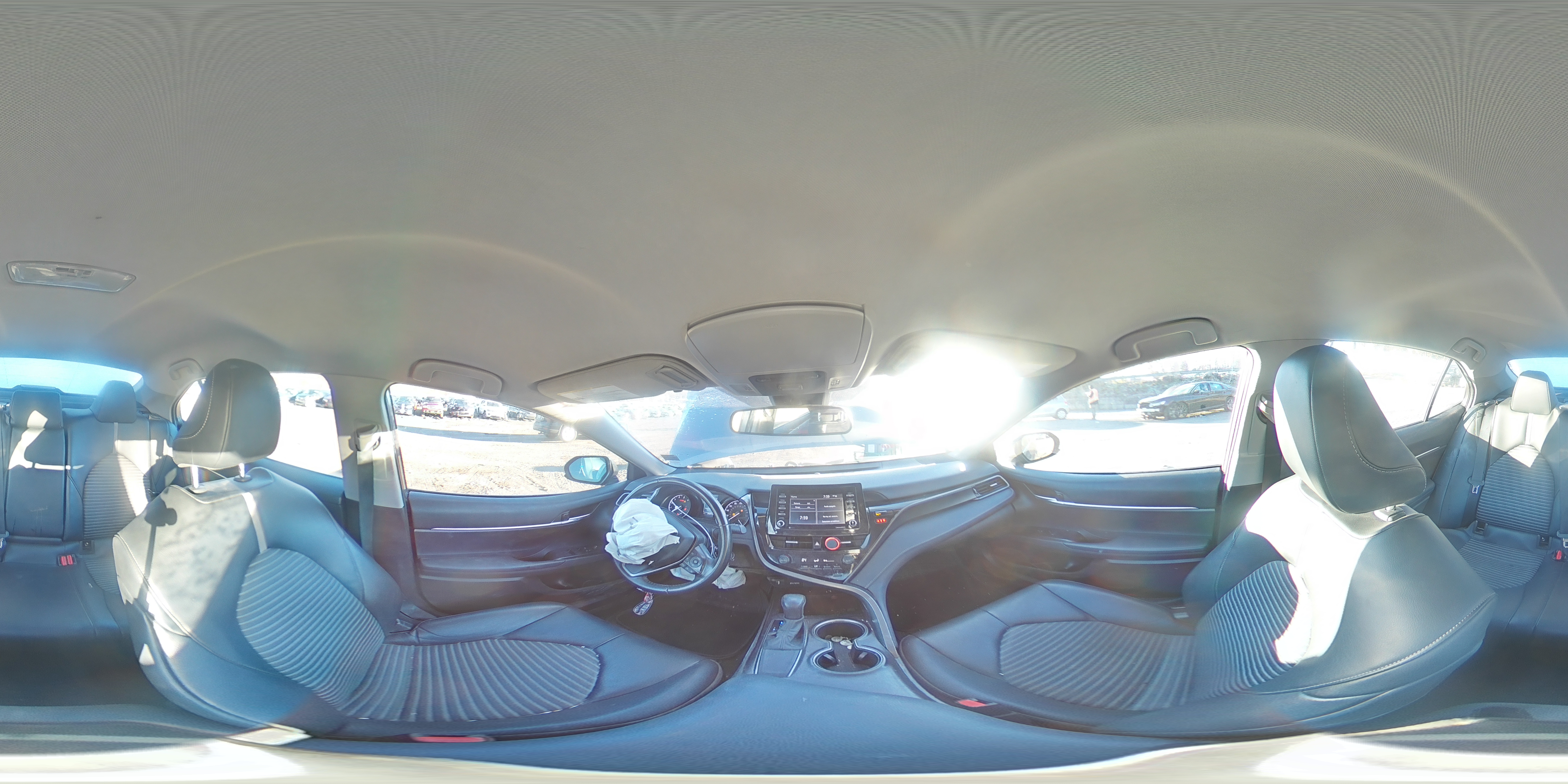 2021 Toyota Camry - Image 13