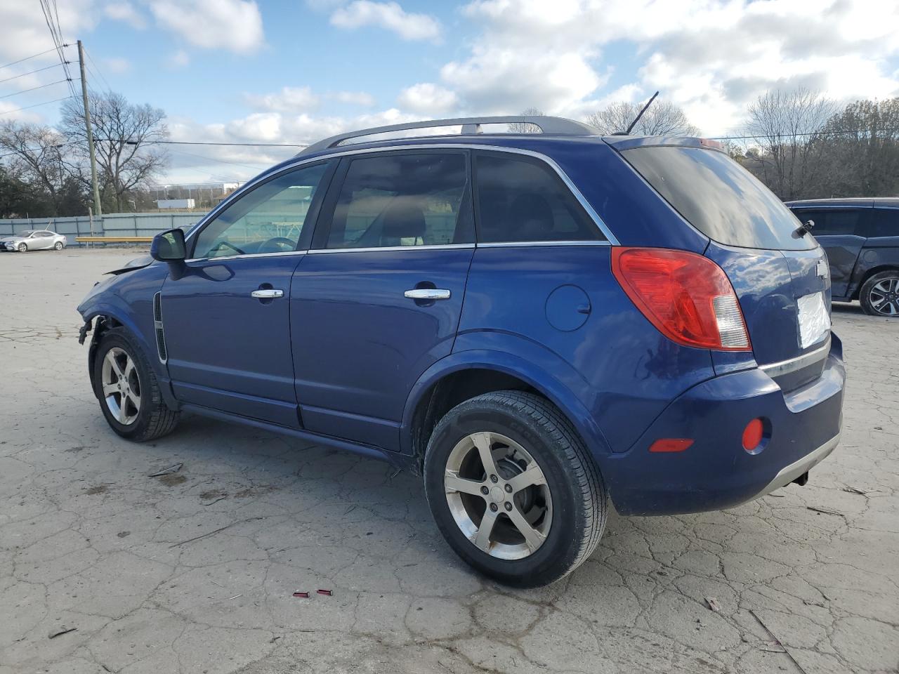 2013 Chevrolet Captiva - Image 2