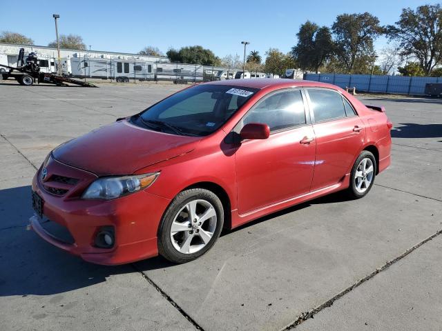  TOYOTA COROLLA 2012 Czerwony