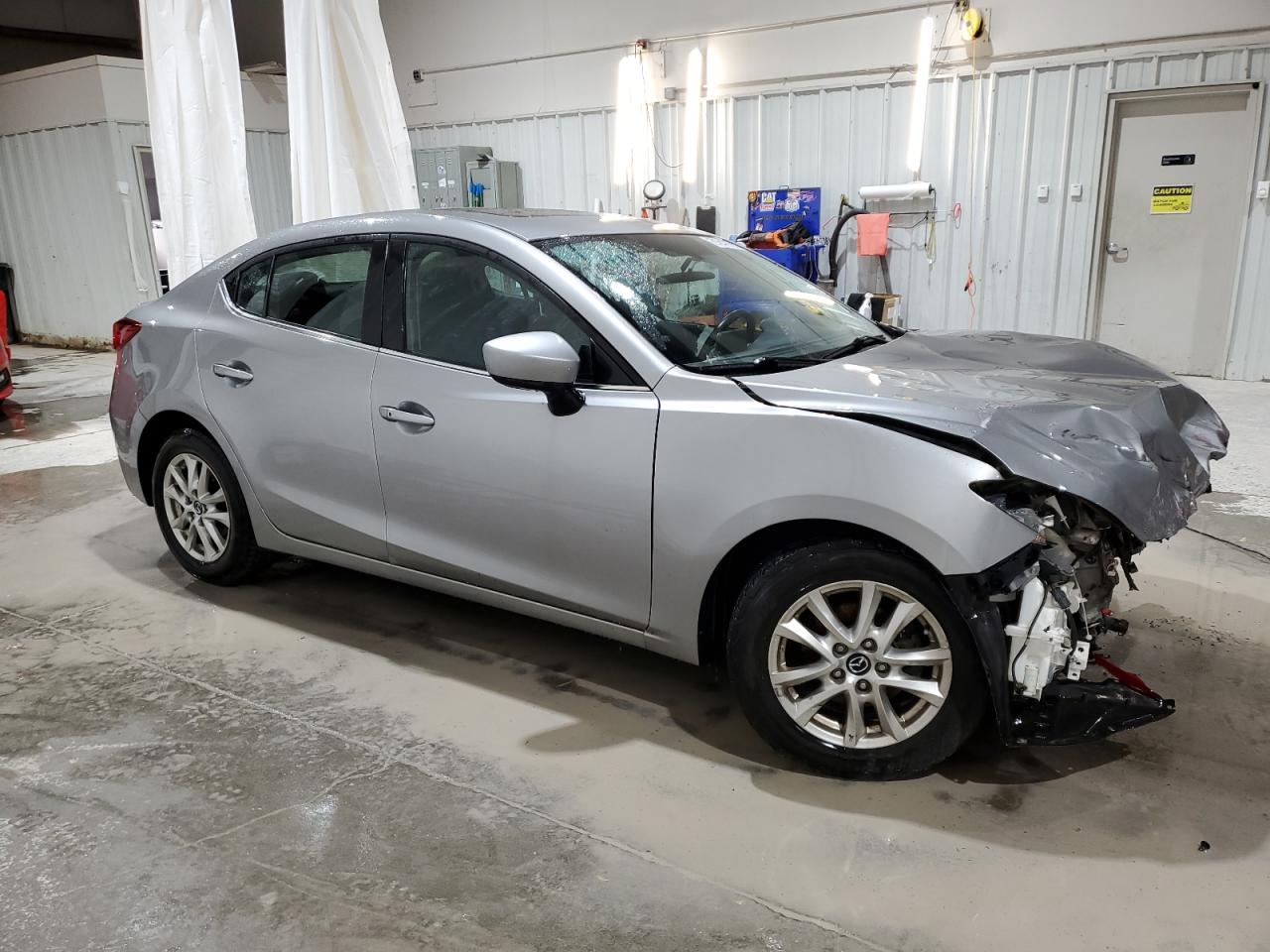 2015 Mazda 3 - Image 4