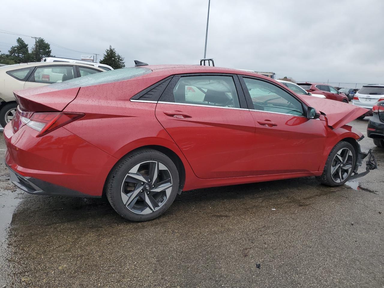 2021 Hyundai Elantra - Image 3