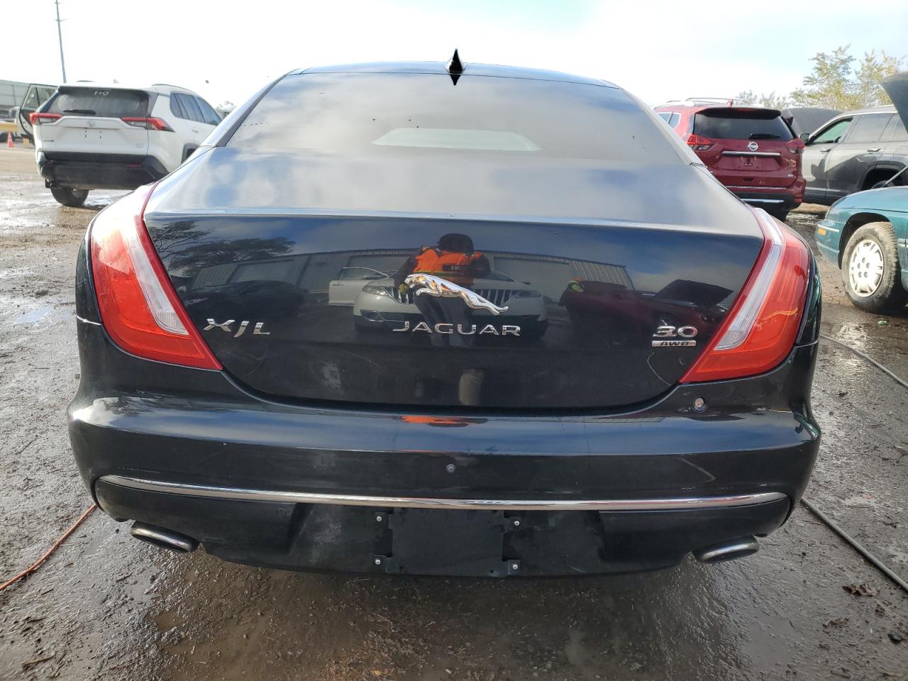 2017 Jaguar XJ - Image 6