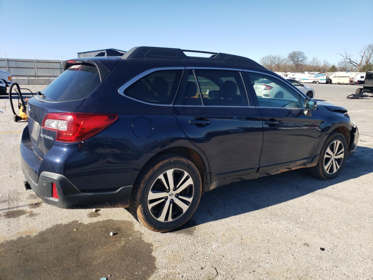 2018 Subaru Outback - Image 3