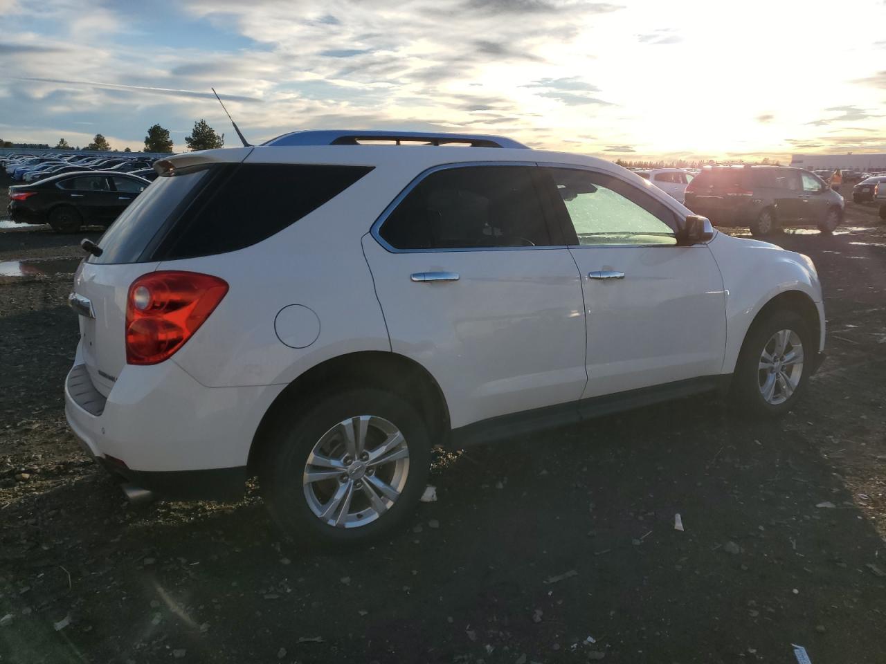 2012 Chevrolet Equinox - Image 3