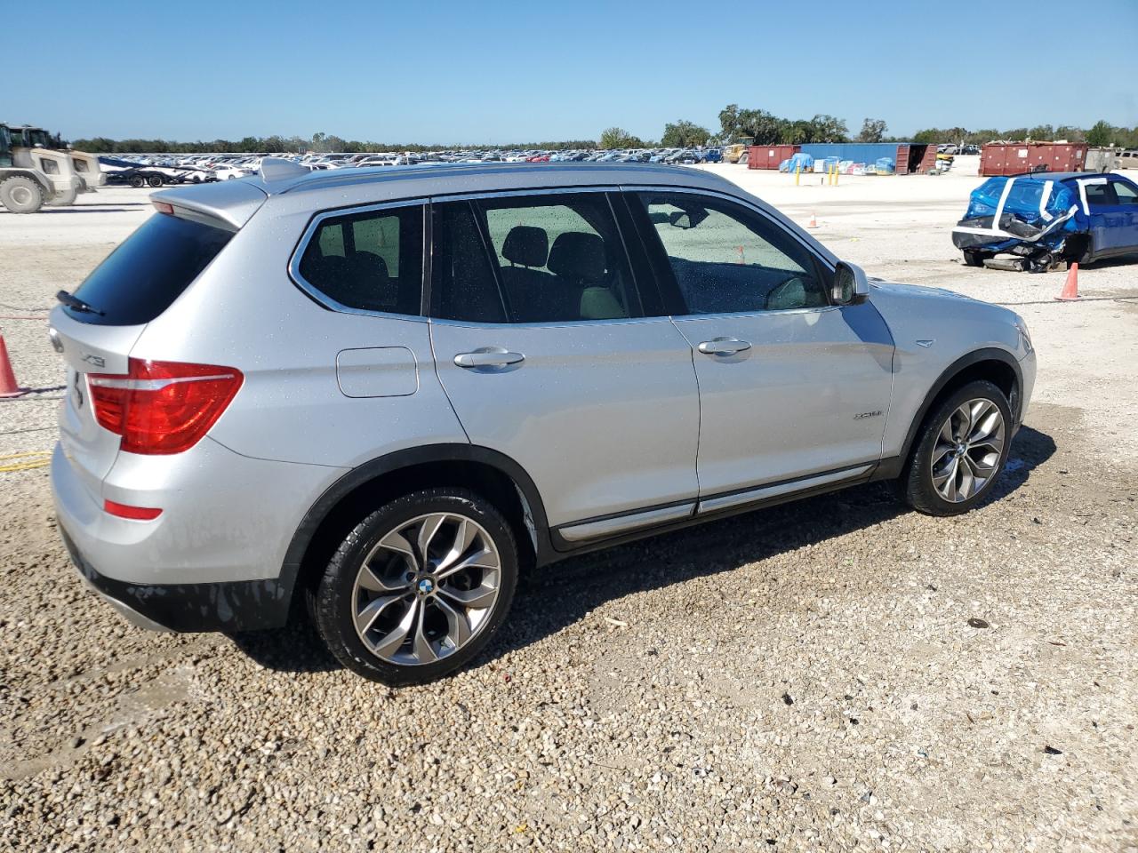 VIN 5UXWX9C55F0D59288 2015 BMW X3 no.3