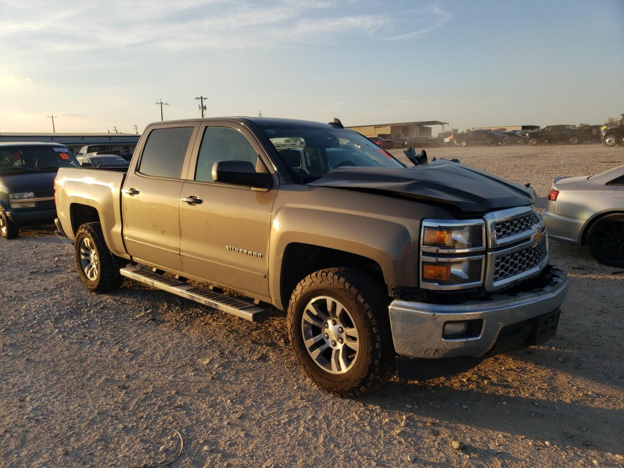 2015 Chevrolet Silverado - Image 4