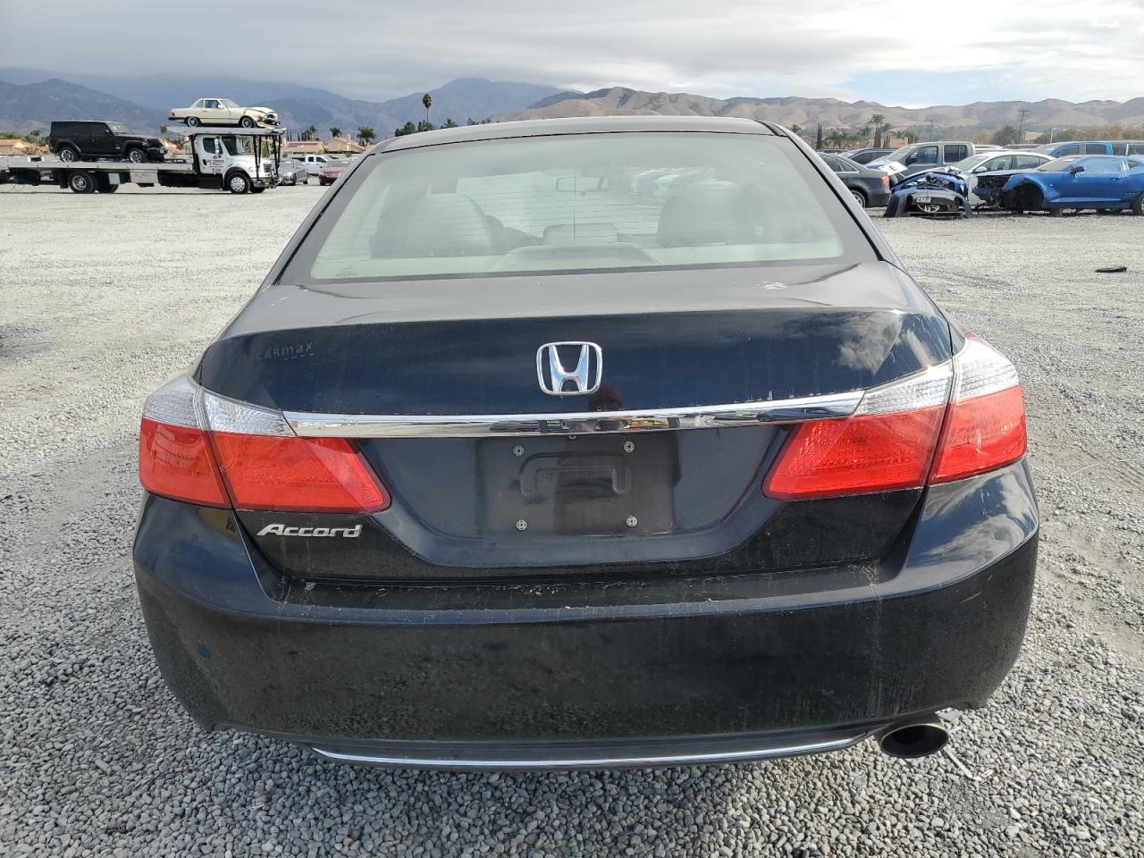 VIN 1HGCR2F39FA117161 2015 HONDA ACCORD no.6