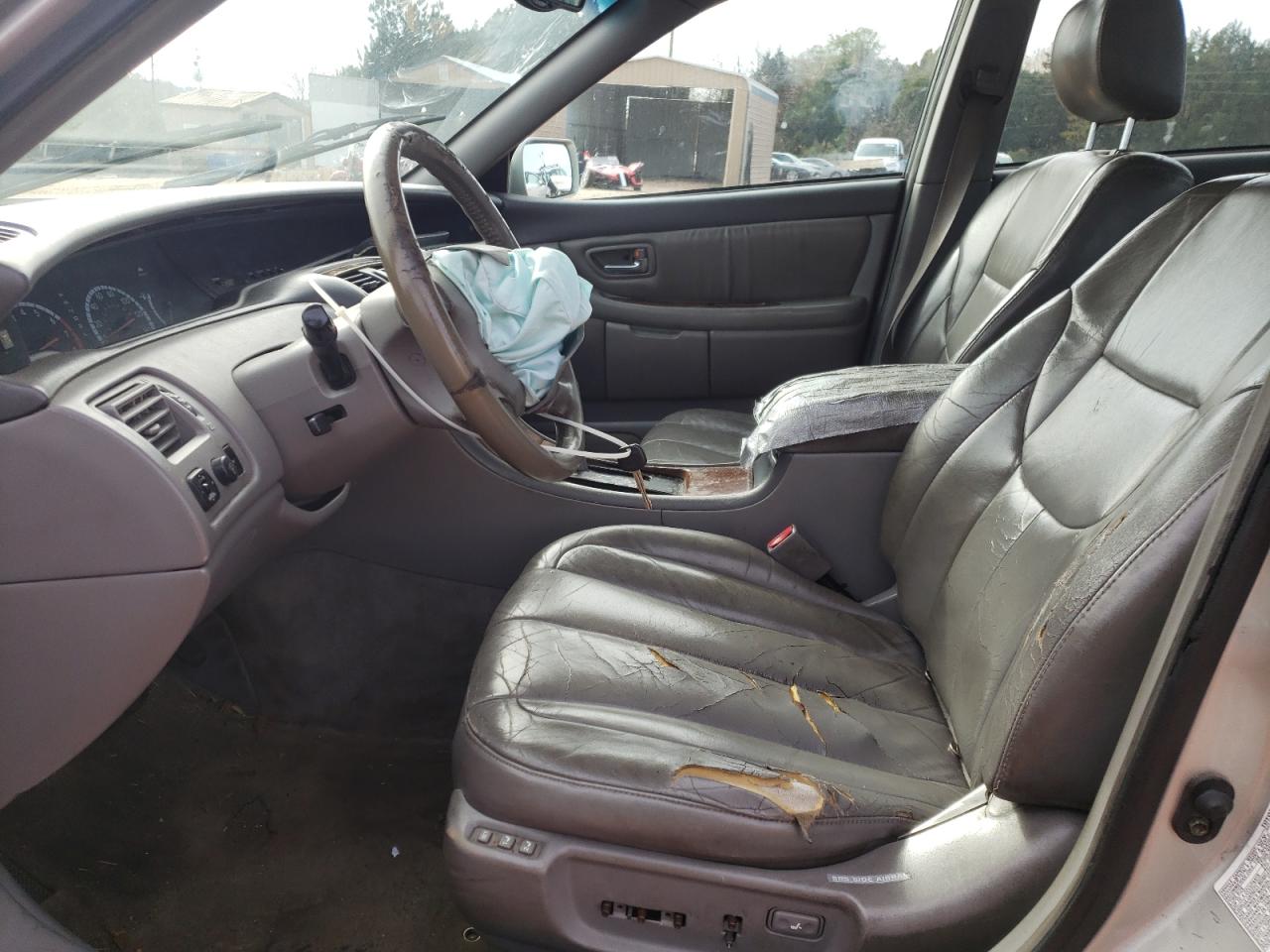 2000 Toyota Avalon Xl VIN: 4T1BF28B6YU061880 Lot: 89692185