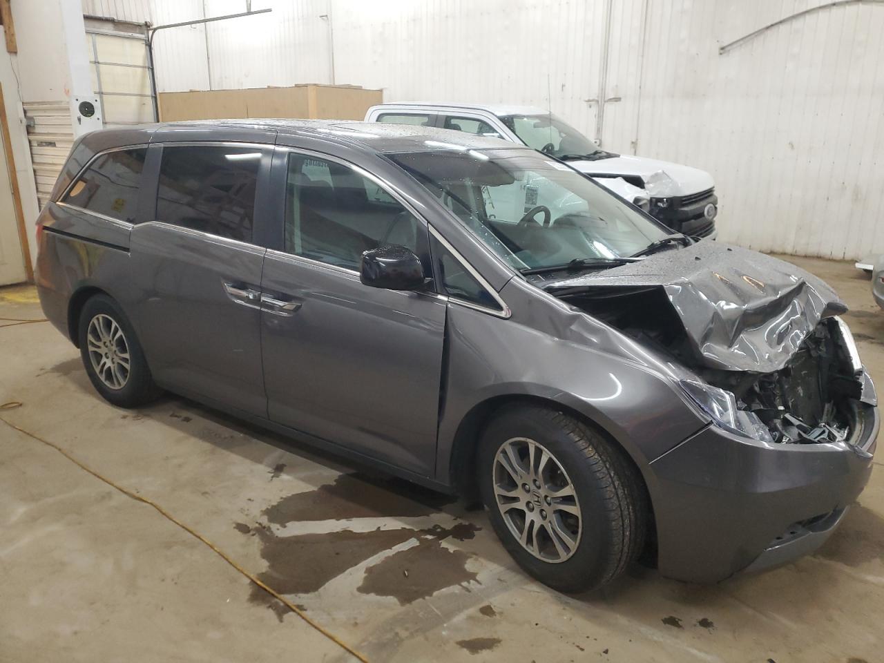 2013 Honda Odyssey - Image 4
