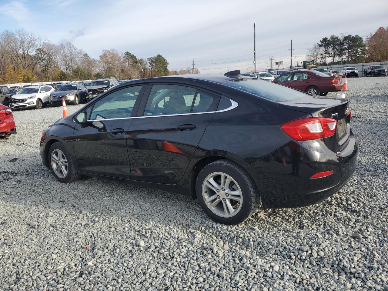 2016 Chevrolet Cruze - Image 2