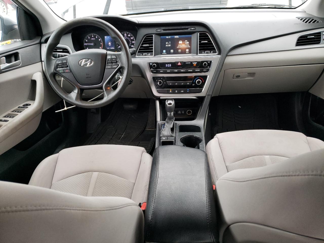 2016 Hyundai Sonata - Image 8
