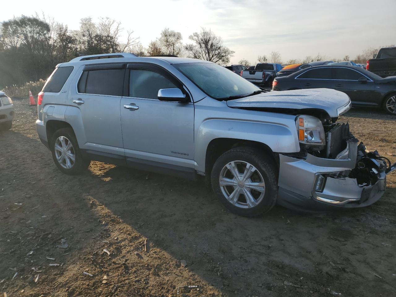 2016 GMC Terrain - Image 4