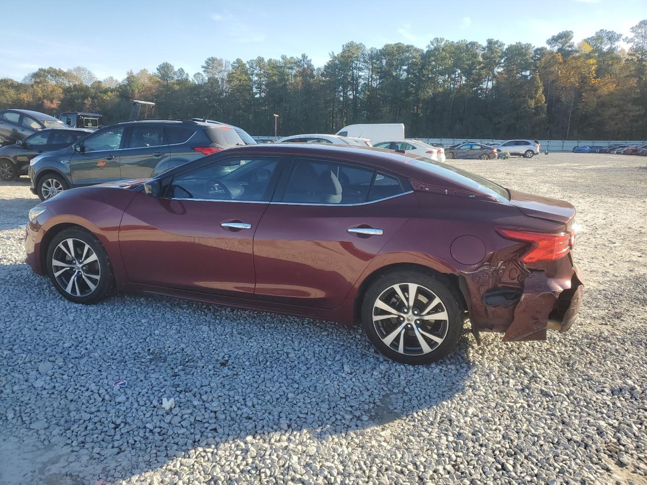 2016 Nissan Maxima - Image 2