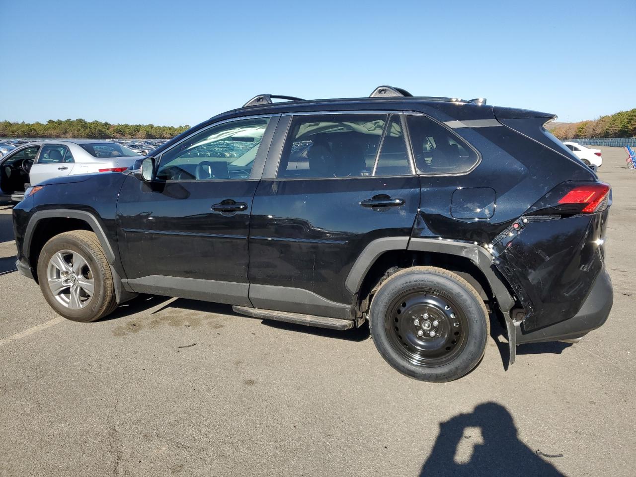 2024 Toyota RAV 4 - Image 2