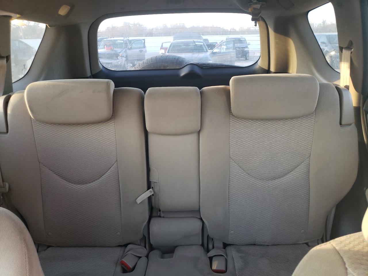 2011 Toyota RAV 4 - Image 10