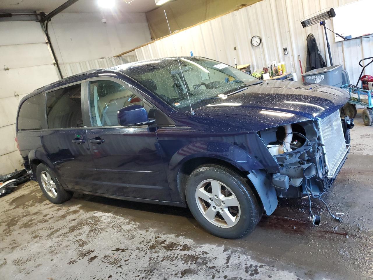 2012 Dodge Caravan - Image 4