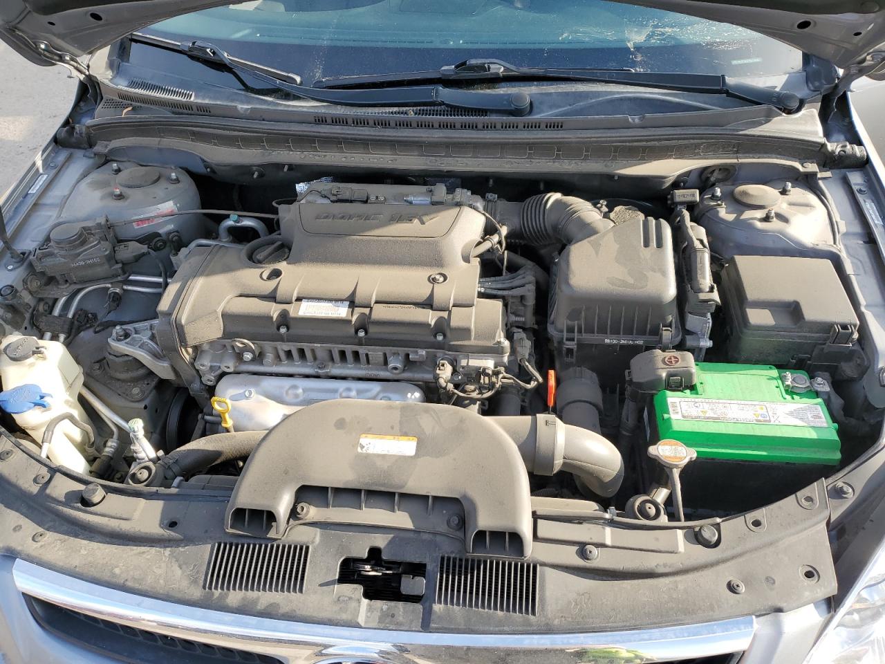 2011 Hyundai Elantra - Image 11