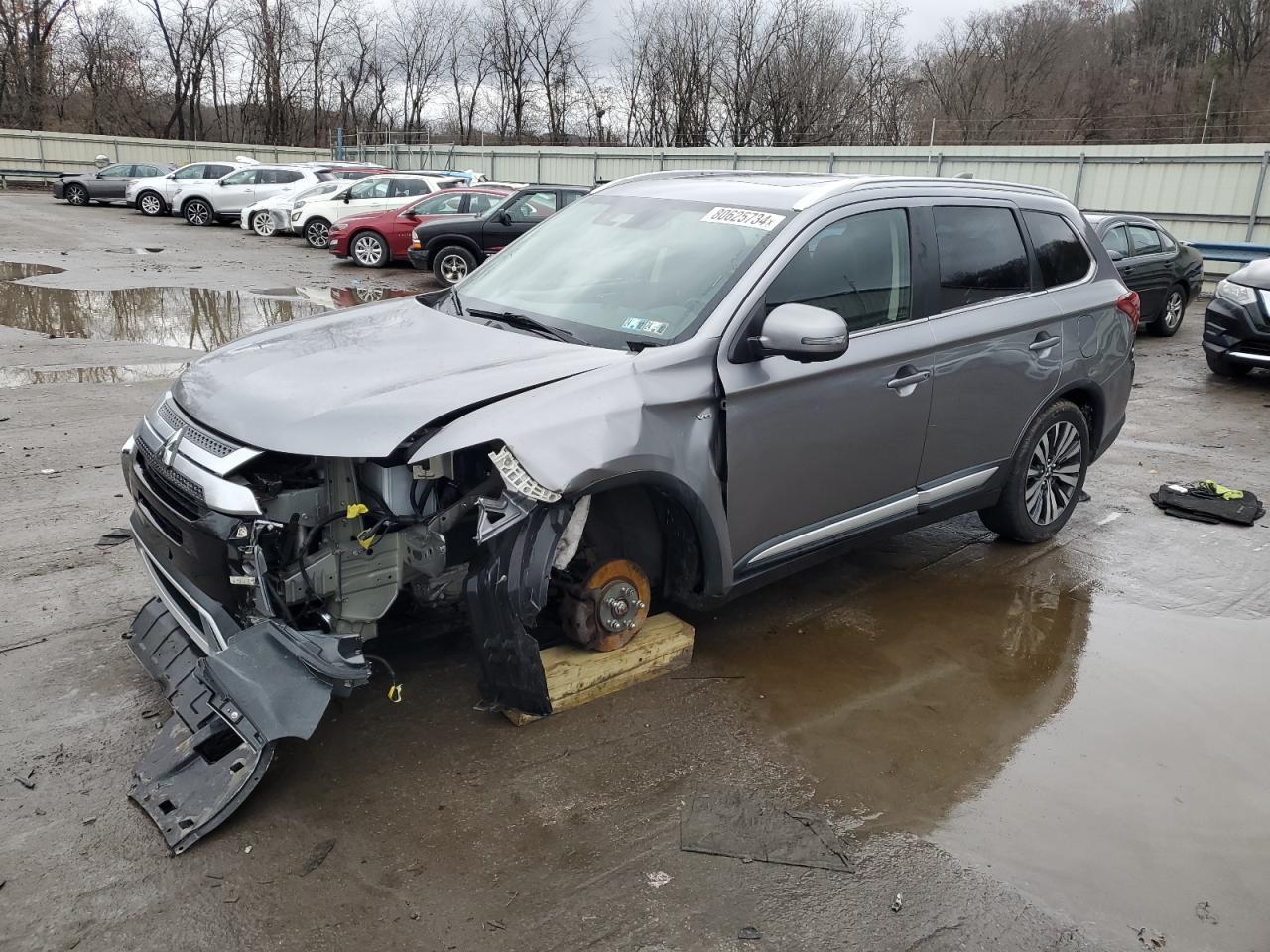 2019 Mitsubishi Outlander - Image 1
