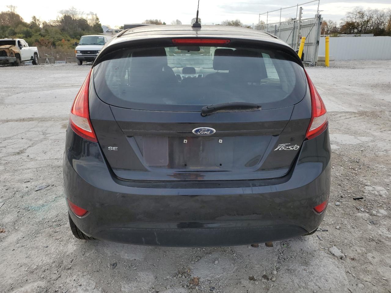 2011 Ford Fiesta - Image 6