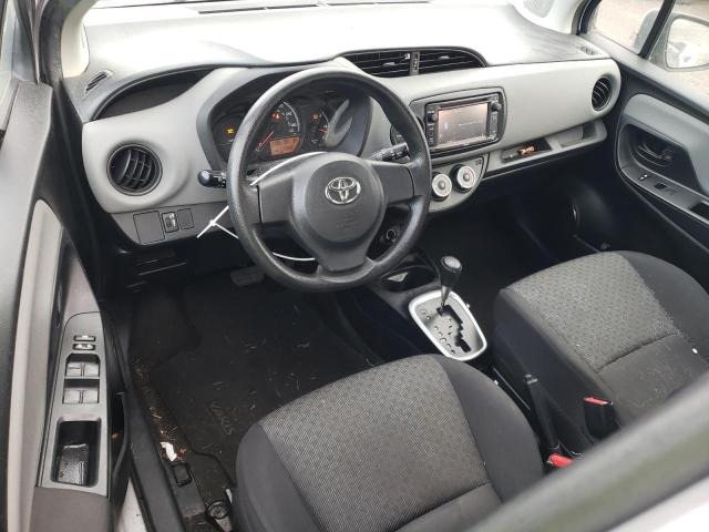  TOYOTA YARIS 2016 Srebrny