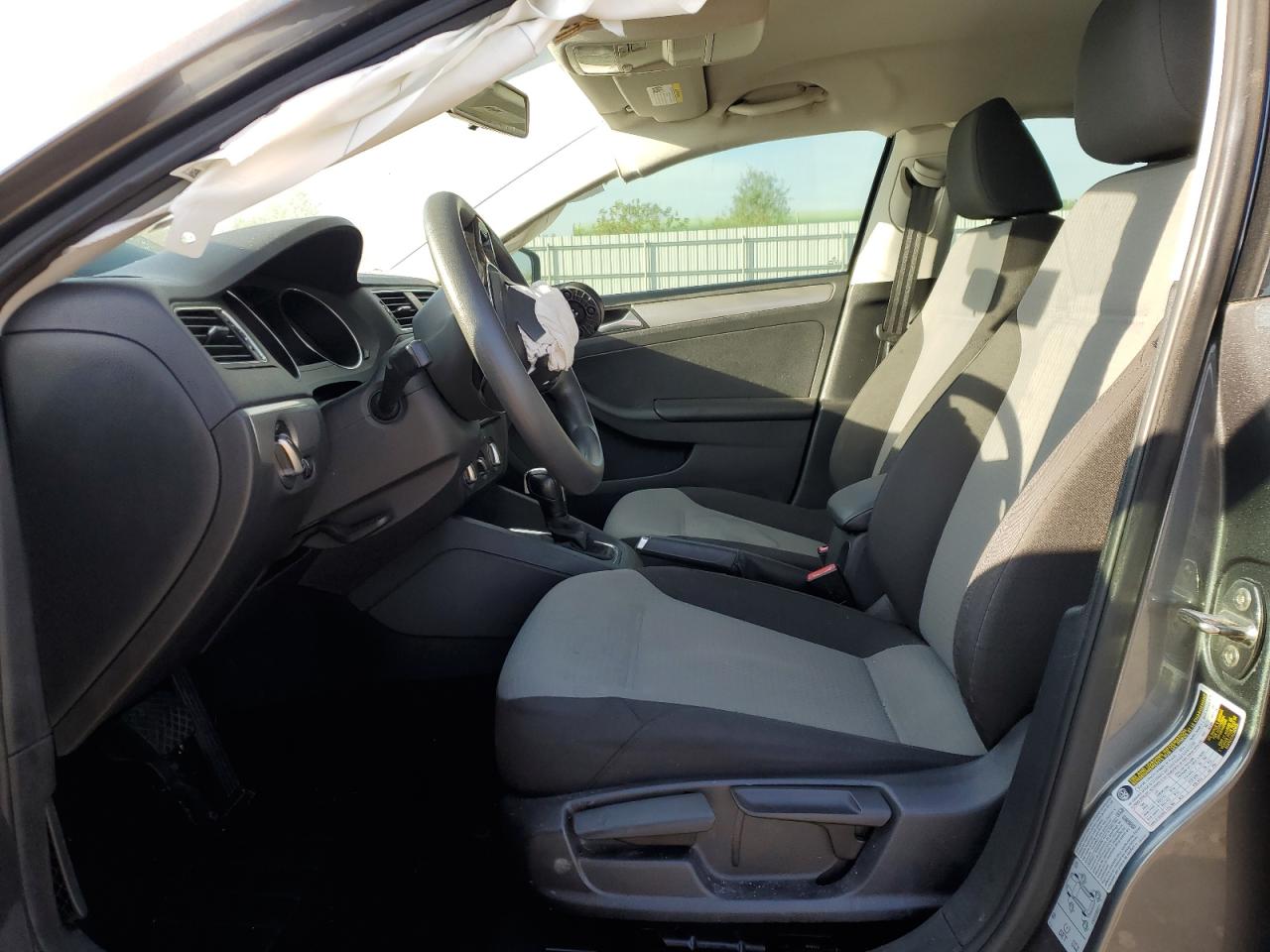 2018 Volkswagen Jetta - Image 7