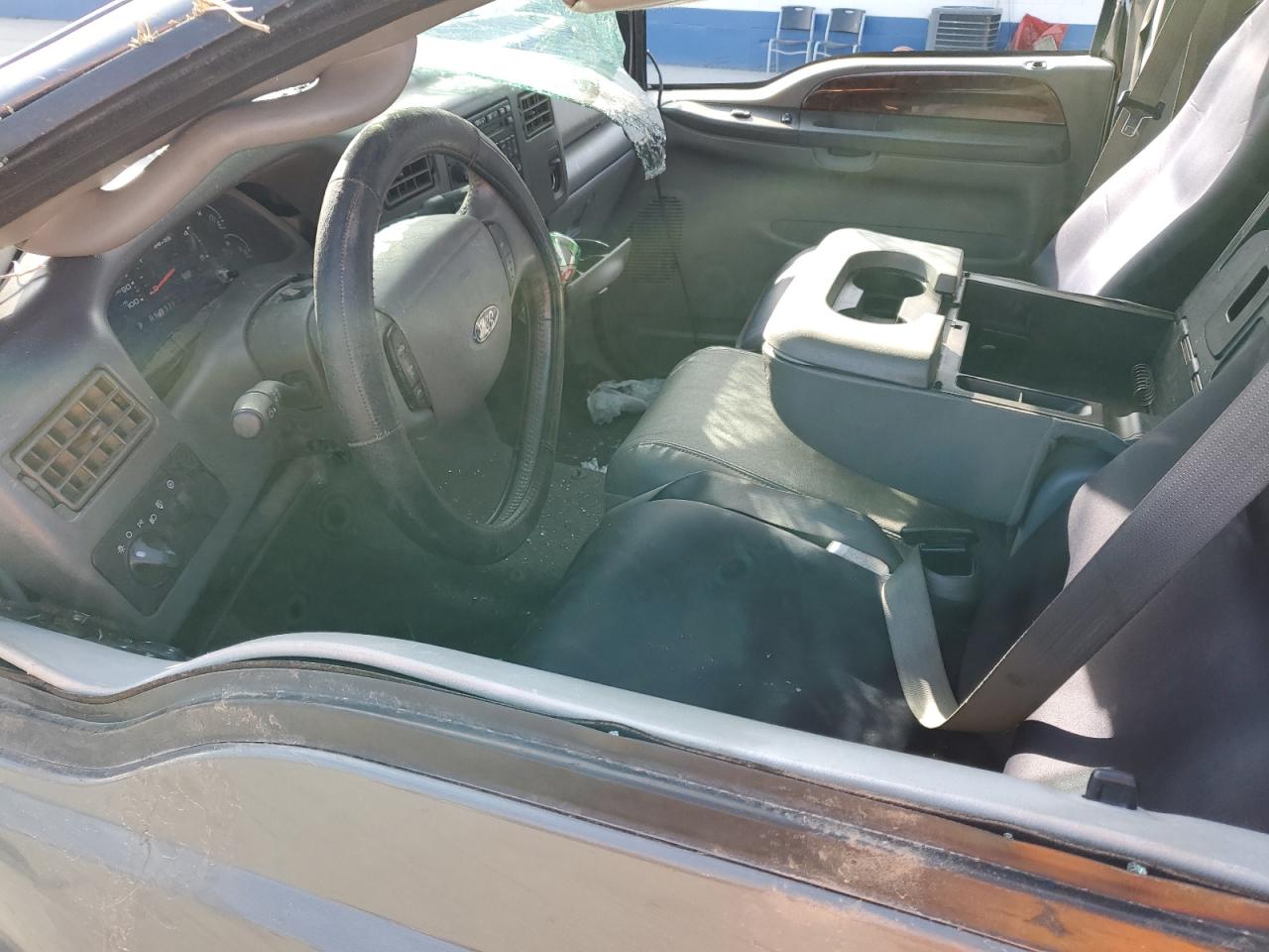2003 Ford F250 - Image 7