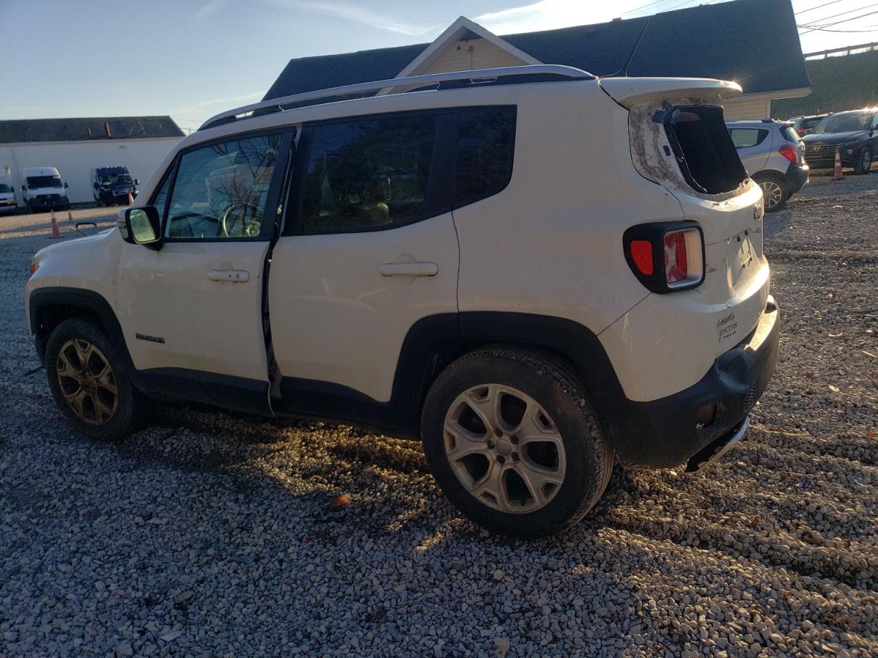 VIN ZACCJBDT6FPB99326 2015 JEEP RENEGADE no.2