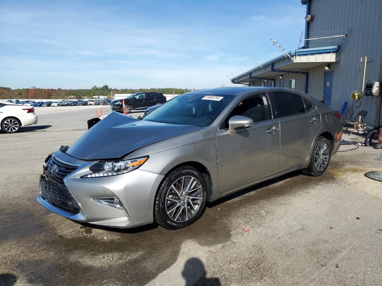 2017 Lexus ES - Image 1