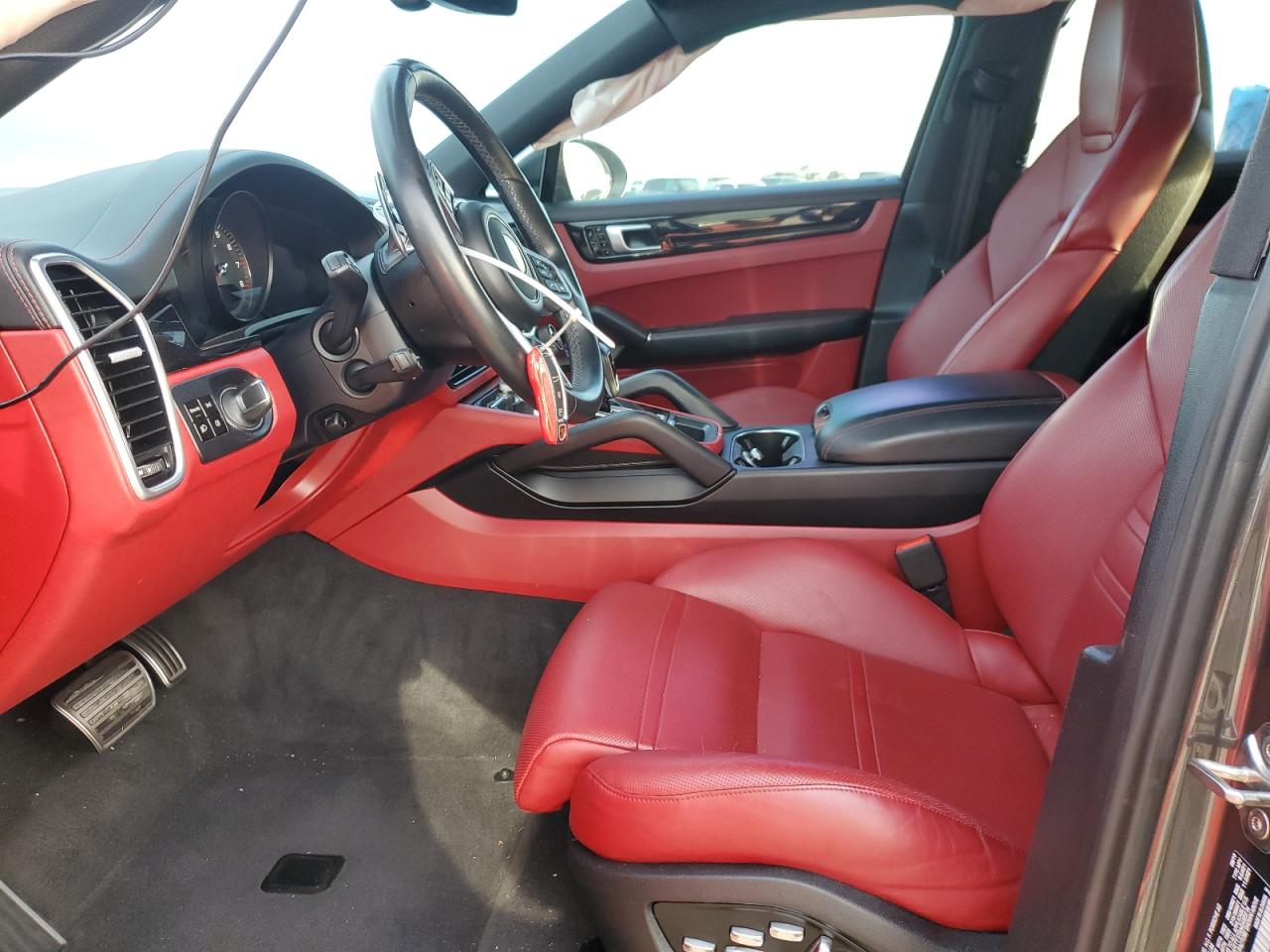 2020 Porsche Cayenne - Image 7