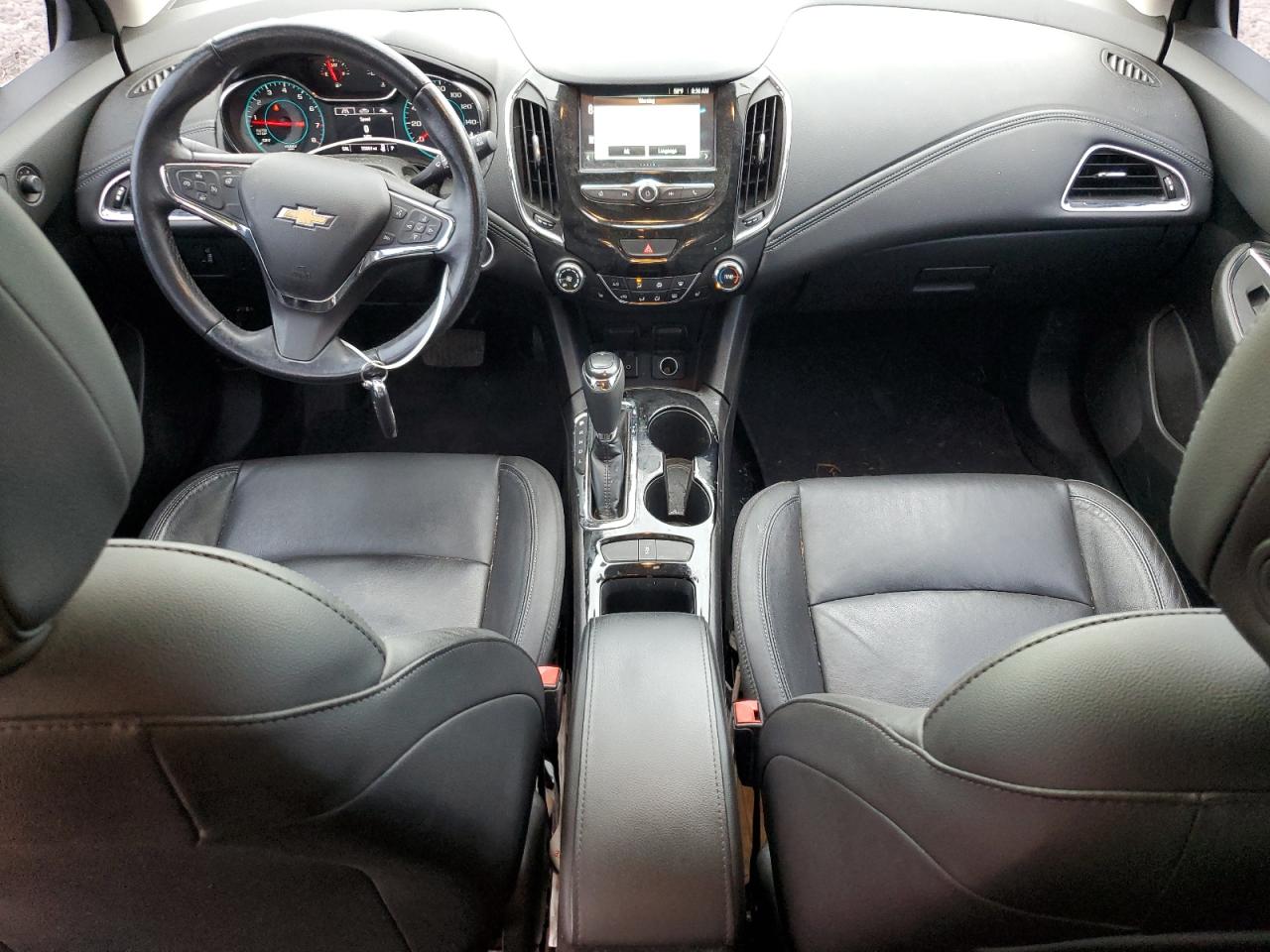 2018 Chevrolet Cruze - Image 8