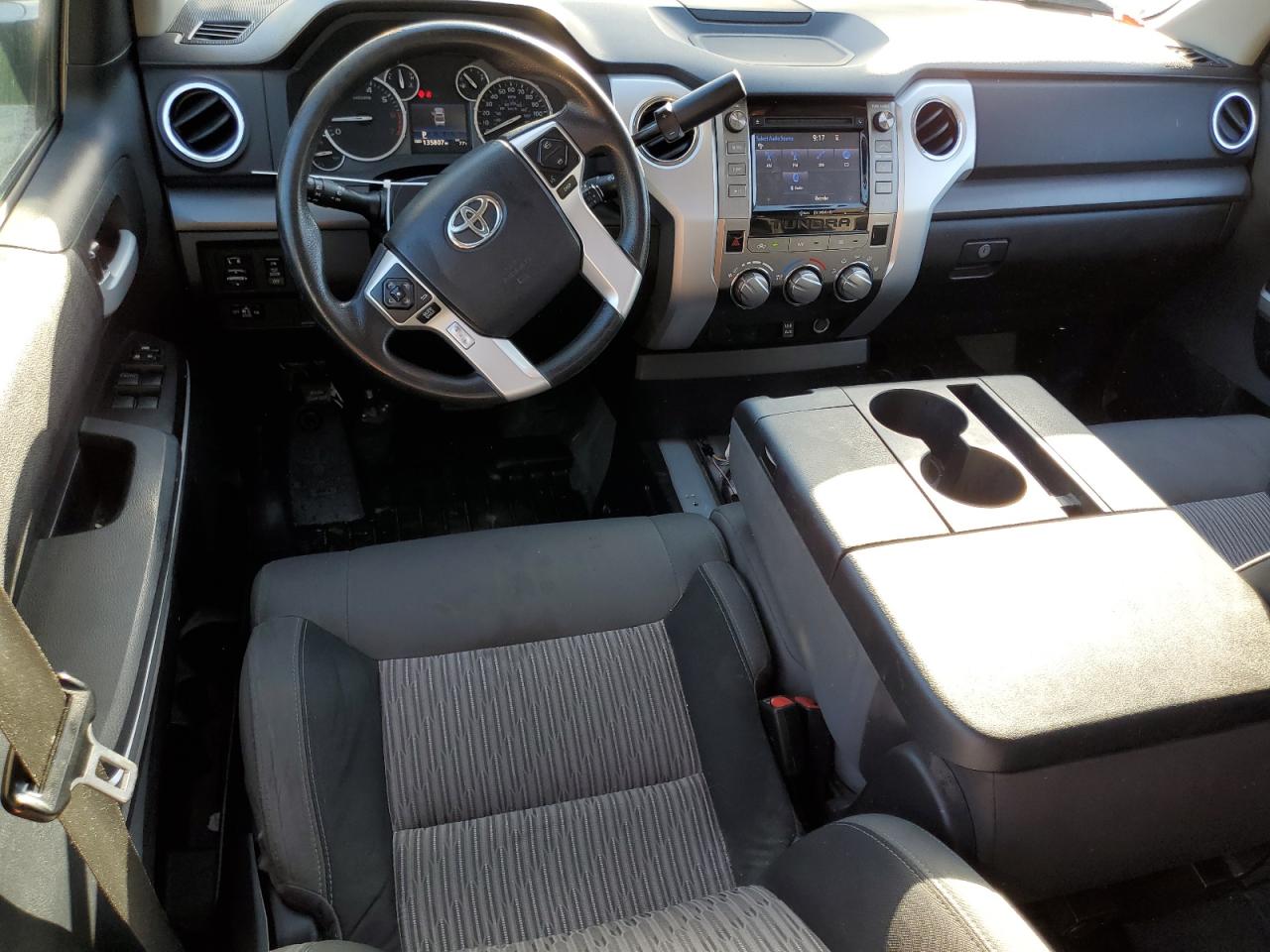 2015 Toyota Tundra - Image 8
