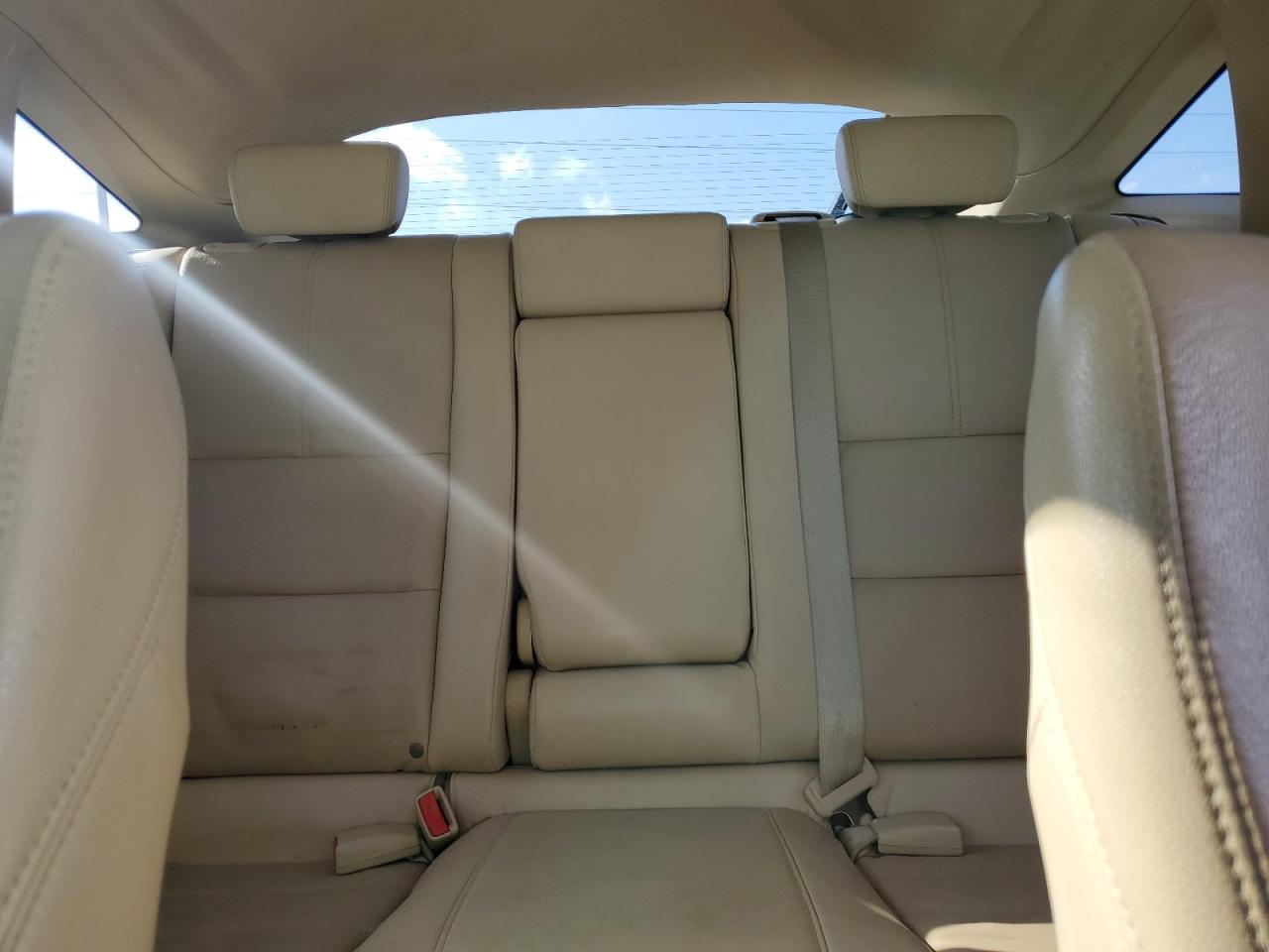 2012 Honda Crosstour - Image 10