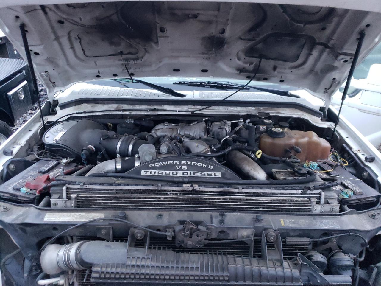 2008 Ford F450 - Image 12