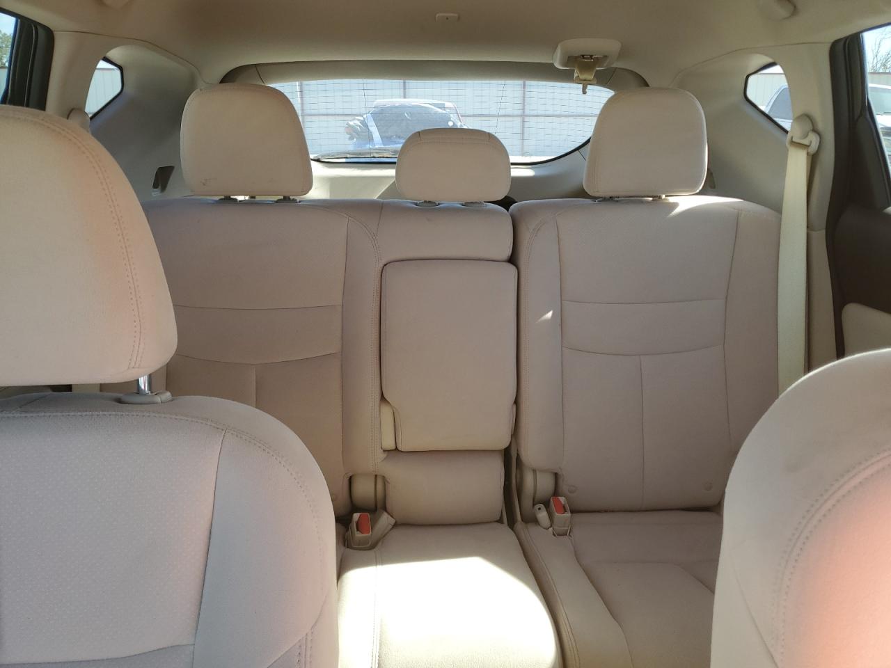 2015 Nissan Murano - Image 10