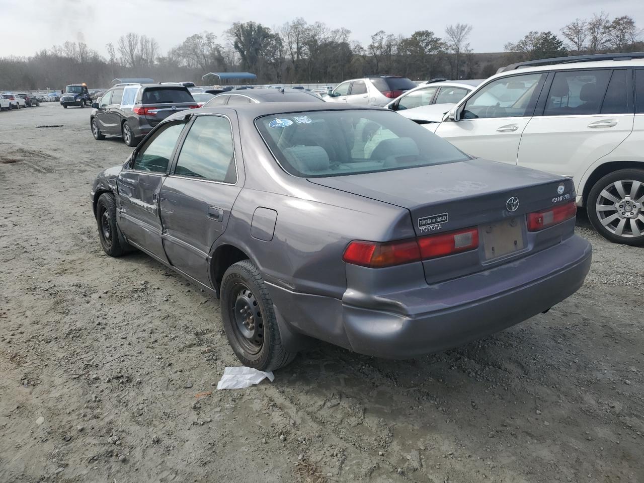 1999 Toyota Camry - Image 2