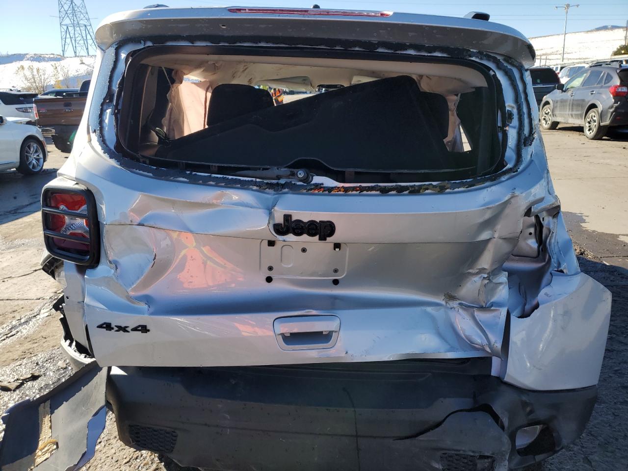 2018 Jeep Renegade - Image 6