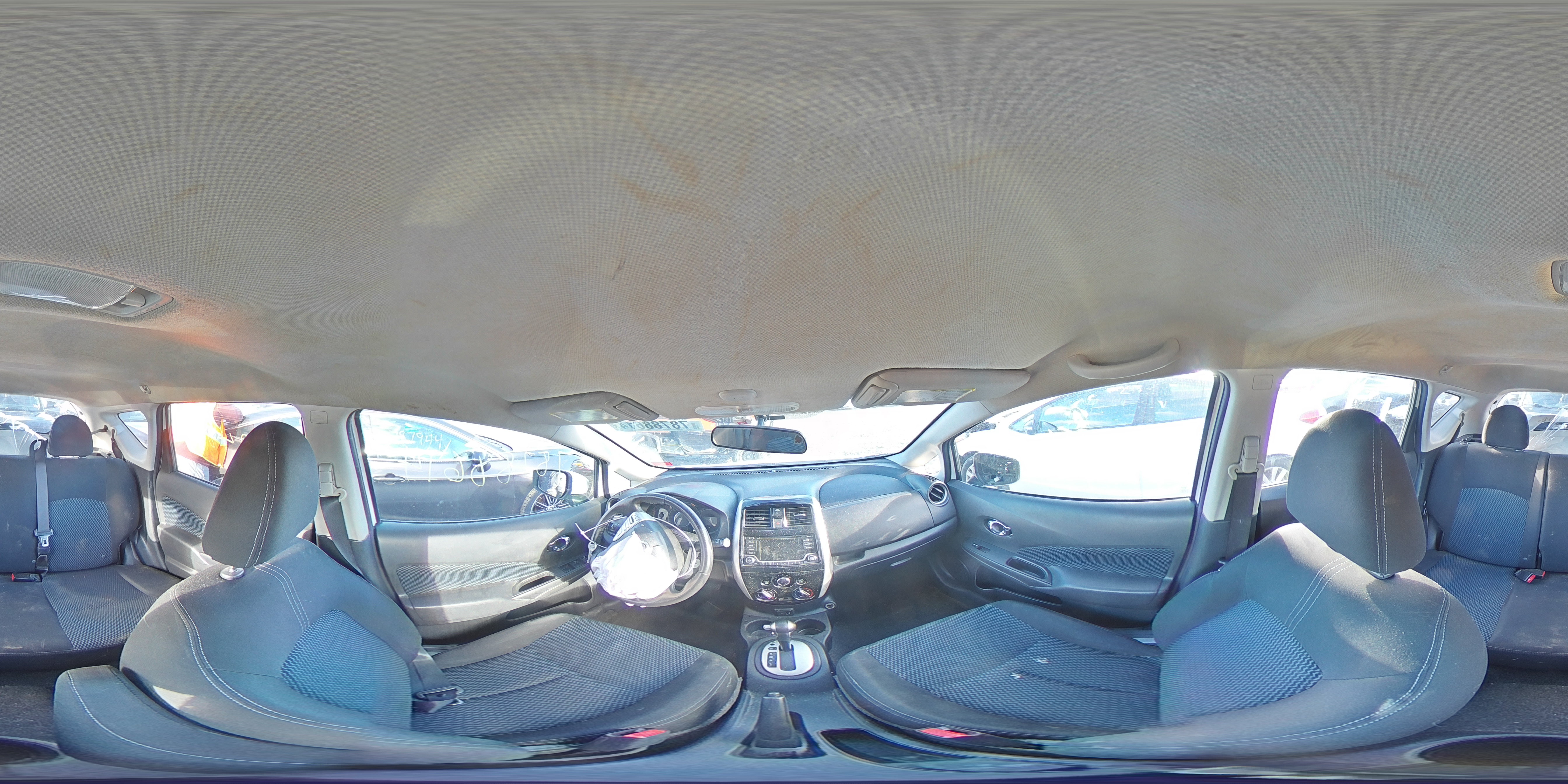 2017 Nissan Versa - Image 12