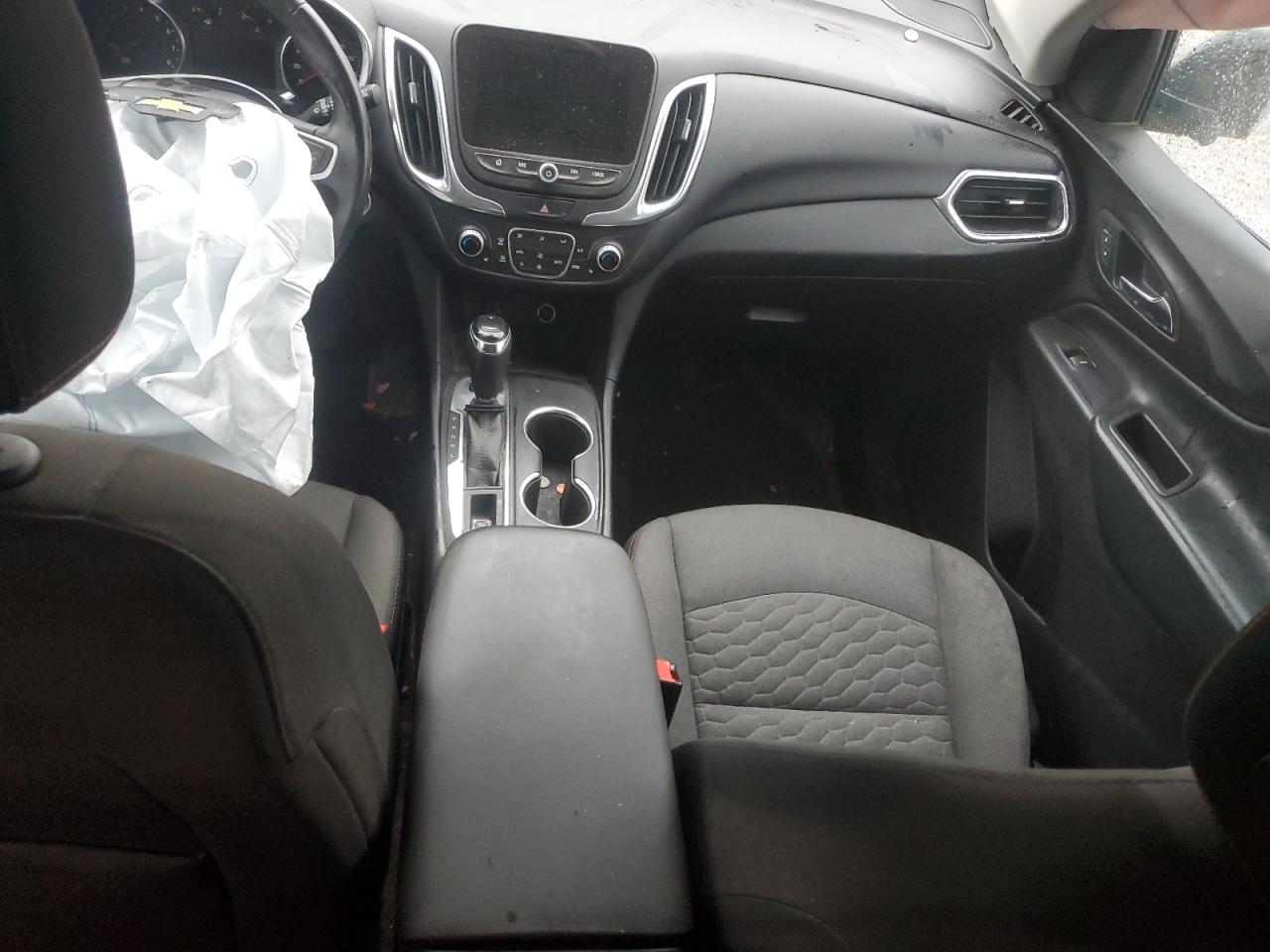 2018 Chevrolet Equinox - Image 8