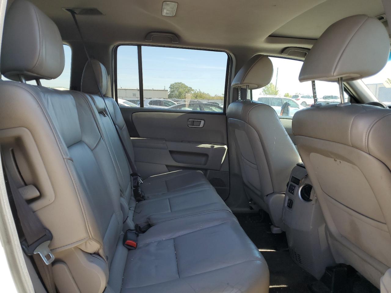 2012 Honda Pilot - Image 11