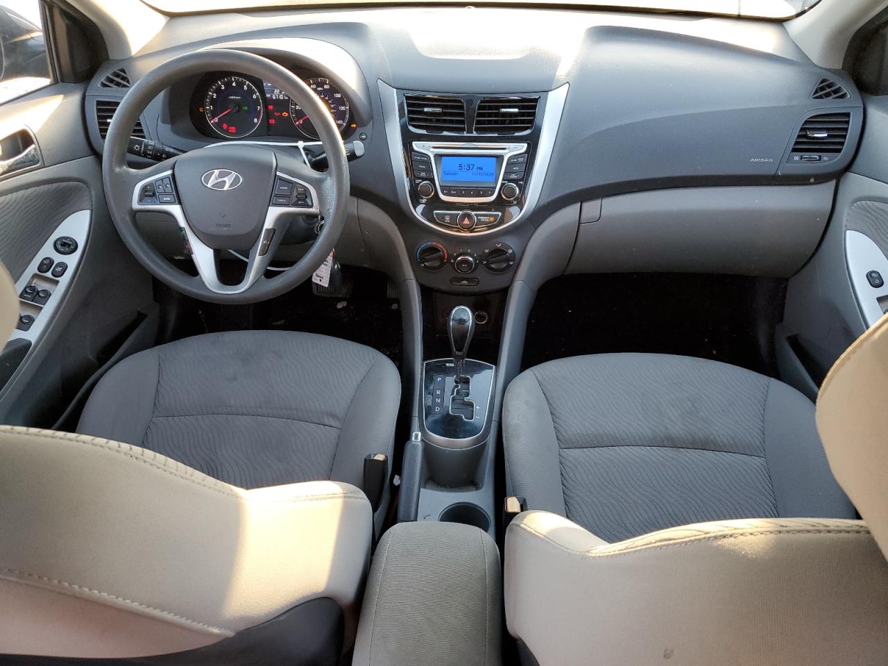 2014 Hyundai Accent - Image 8