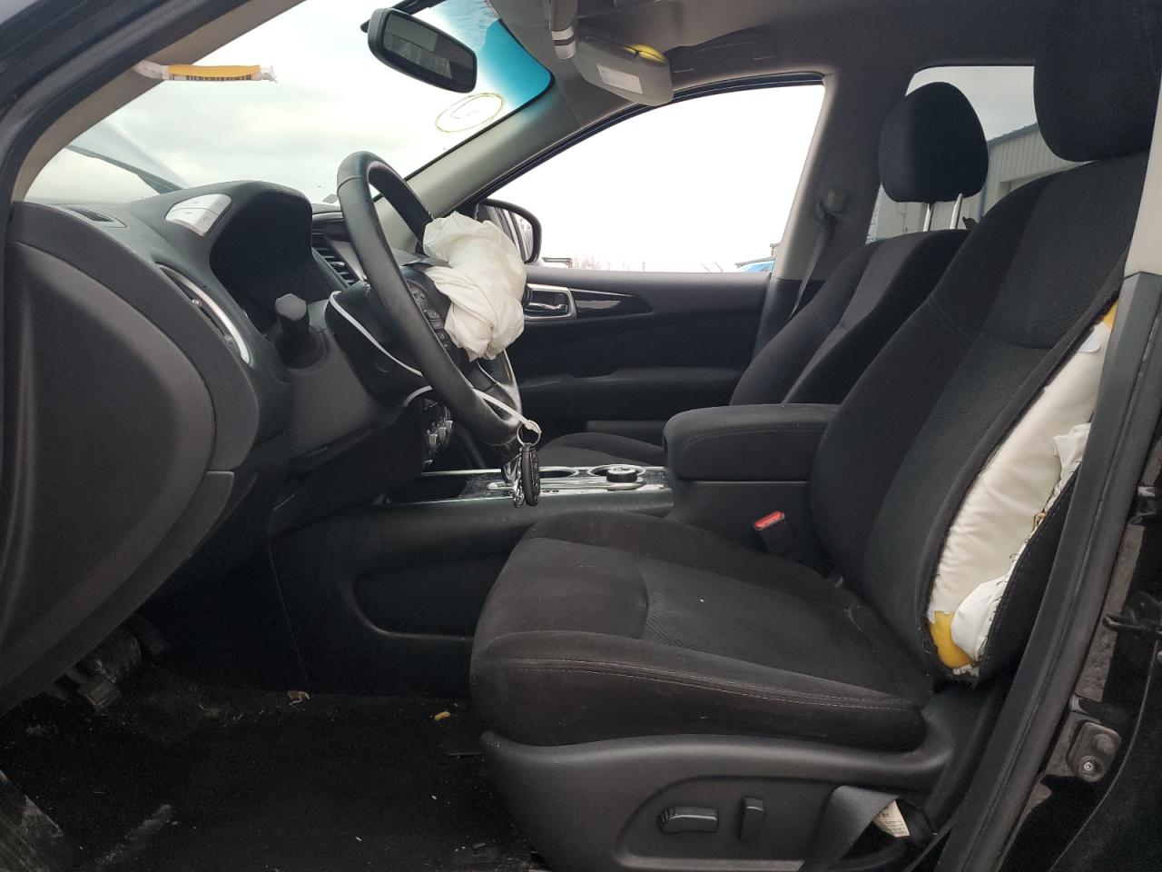 2015 Nissan Pathfinder - Image 7
