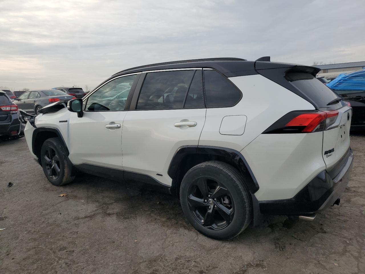 2021 Toyota RAV 4 - Image 2