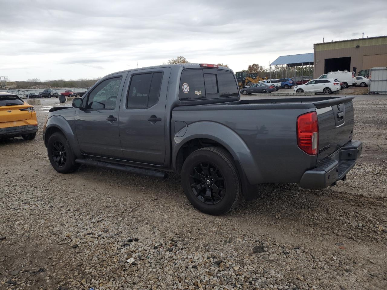 2019 Nissan Navara (Frontier) - Image 2