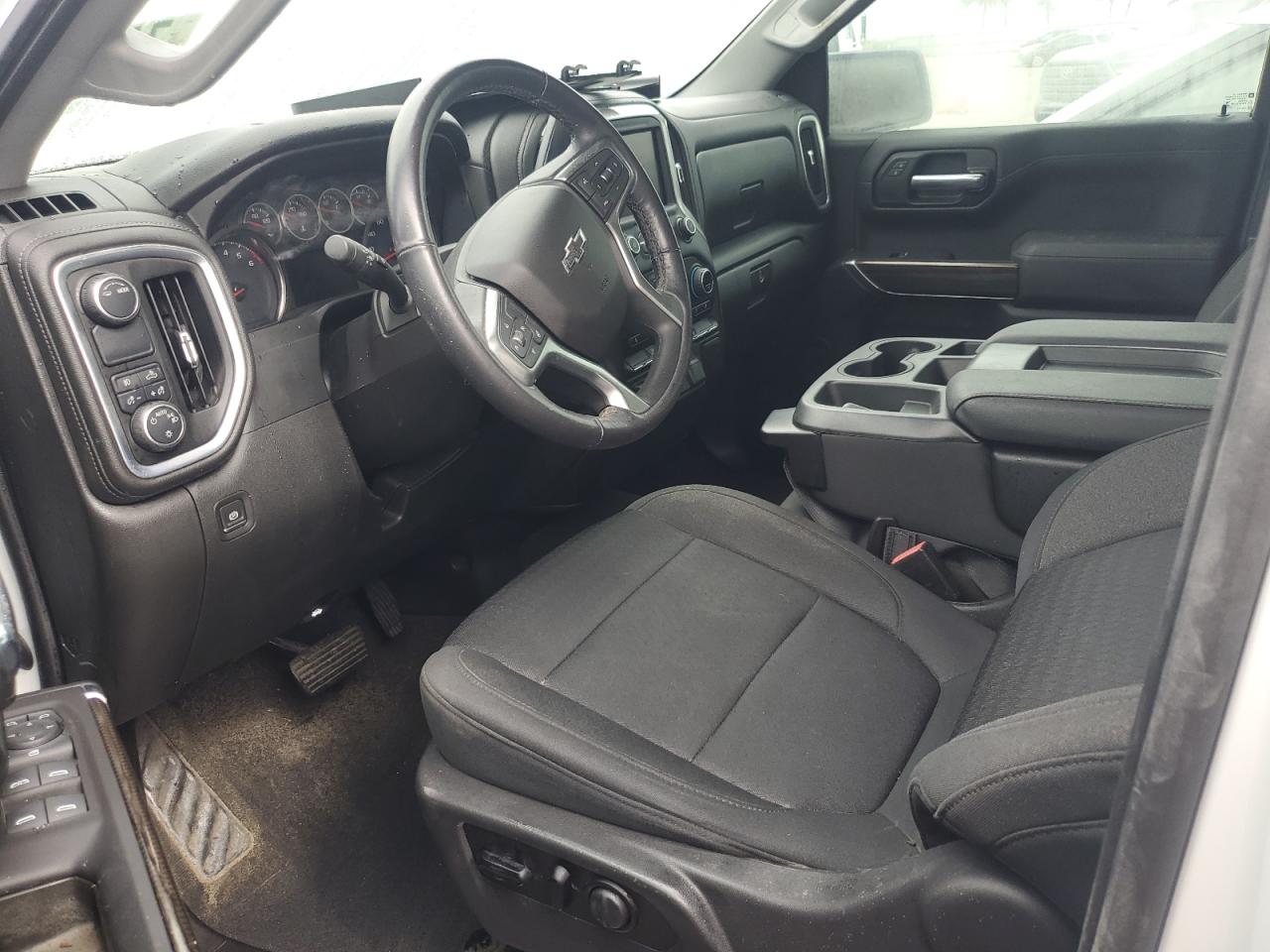 2021 Chevrolet Silverado - Image 7